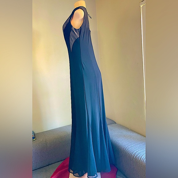 R&M Richards Evening Gown - Picture 6 of 13